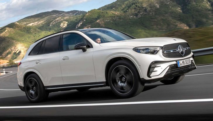 Nuova Mercedes GLC: la seconda generazione è solo ibrida, anche plug-in - Foto 6 di 23