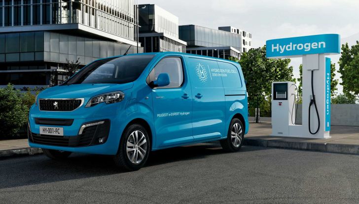 Peugeot e-Expert Hydrogen: il furgone francese passa all’idrogeno fuel-cell - Foto 4 di 10