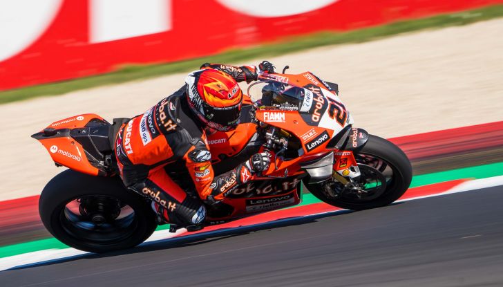 WSBK Misano 2022: Alvaro Bautista vince con la Ducati e fugge nel Mondiale - Foto 9 di 42