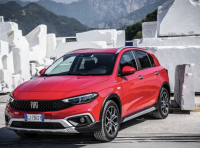 Fiat Tipo Cross Hybrid, l’ibrida da città con prezzi da 29.900 euro