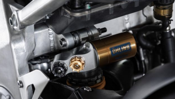 Triumph: completati i test su strada sul prototipo elettrico TE-1 - Foto 10 di 14