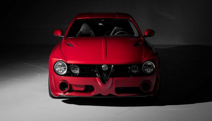 Il ritorno dell’Alfa Romeo Giulia: ecco il restomod di ErreErre Fuoriserie - Foto 1 di 14