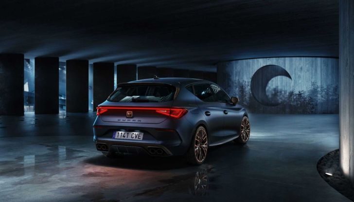 Cupra Leon 2023: disponibili i nuovi motori turbo-benzina da 150 e 190 CV - Foto 3 di 7