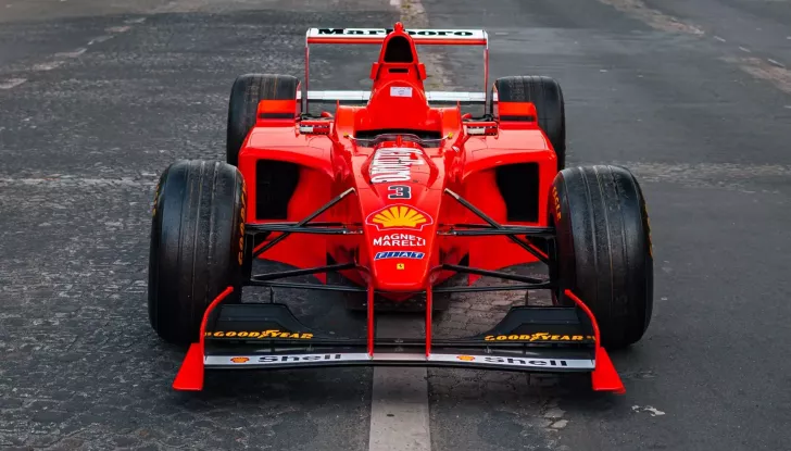 Ferrari F300: la Rossa di Michael Schumacher del 1998 è in vendita - Foto 3 di 17