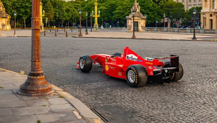 Ferrari F300: la Rossa di Michael Schumacher del 1998 è in vendita - Foto 6 di 17