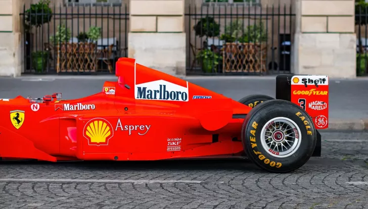 Ferrari F300: la Rossa di Michael Schumacher del 1998 è in vendita - Foto 9 di 17