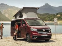 Renault Trafic SpaceNomad: il camper con i pannelli solari sul tetto