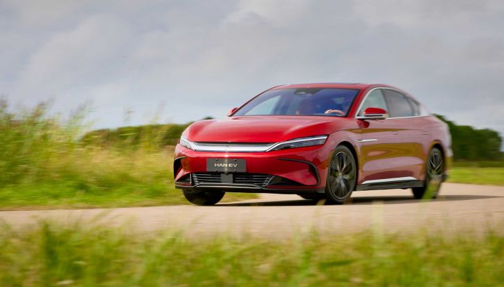 BYD: 5 milioni di veicoli a nuova energia prodotti fino ad oggi - Foto 19 di 26