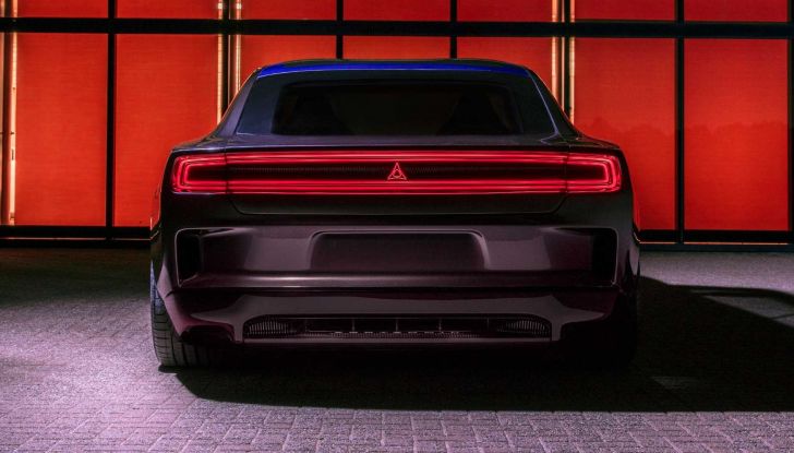 Anche la Dodge Charger diventa elettrica! Ecco il Daytona SRT Concept - Foto 5 di 13