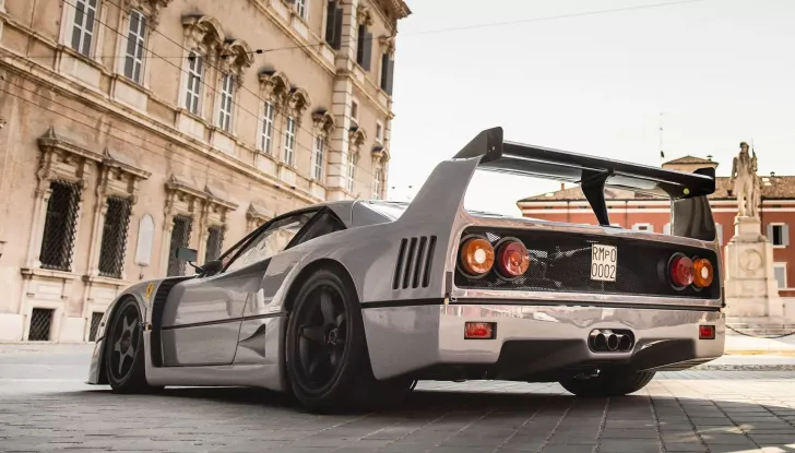 Ferrari F40: all’asta la versione Competizione da gara da 1.000 cavalli! - Foto 12 di 30