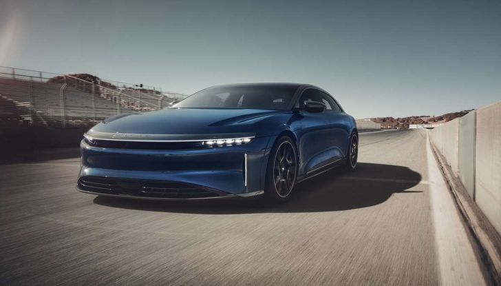 Lucid Air Sapphire: la berlina elettrica da 1.200 cavalli che sfida Tesla - Foto 3 di 19