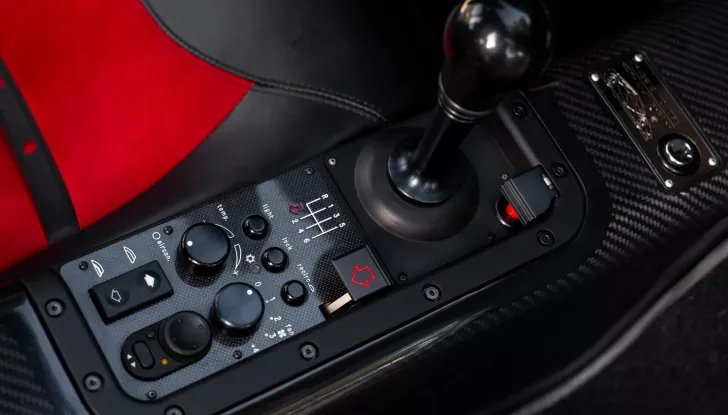 McLaren F1: RM Sotheby’s mette all’asta l’esemplare #59 con High Downforce Kit - Foto 28 di 31