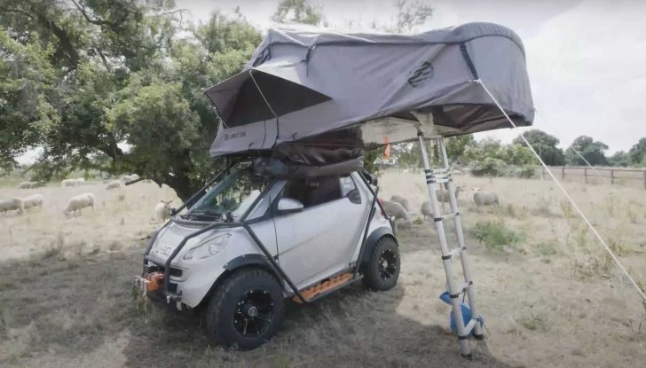 Il camper 4×4 più piccolo del mondo… è una Smart Fortwo! - Foto 1 di 10