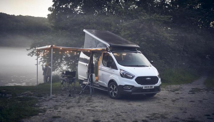 Nuovo Ford Transit Custom Nugget: caratteristiche e motori - Foto 3 di 10