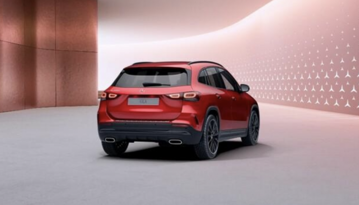 Mercedes GLA Colour Collection: in passerella la collezione fall-winter della Stella - Foto 5 di 9