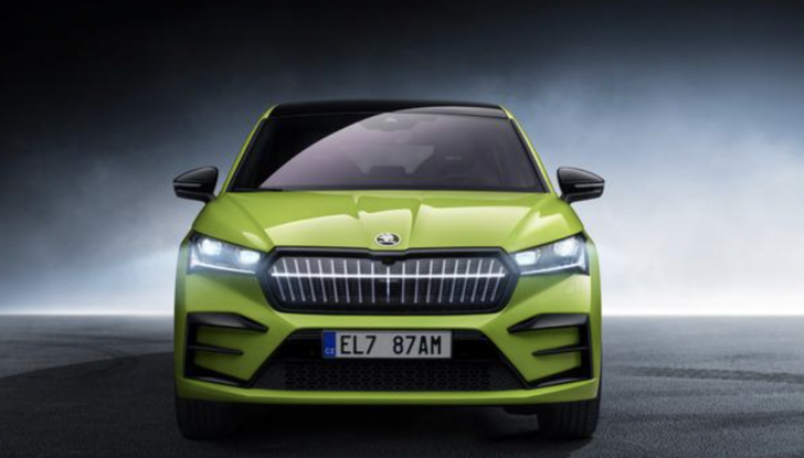 Skoda Enyaq: la prossima generazione dovrebbe debuttare nel 2028 - Foto 2 di 10