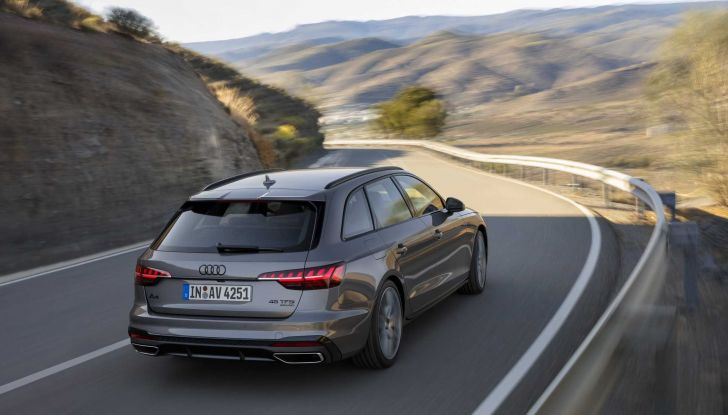 Audi A4 e A5 2023: la gamma si aggiorna con allestimenti più ricchi e tecnologici - Foto 11 di 20