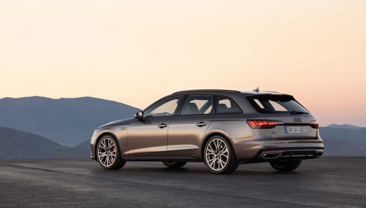 Audi A4 e A5 2023: la gamma si aggiorna con allestimenti più ricchi e tecnologici - Foto 4 di 20