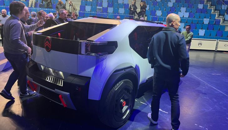 Citroen Oli: debutta a Milano la nuova concept car 100% elettrica - Foto 13 di 13
