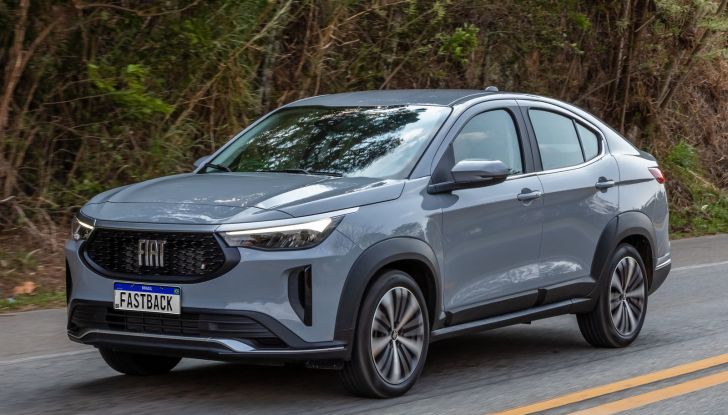 Fiat Fastback: il nuovo SUV coupé in tre allestimenti - Foto 7 di 11