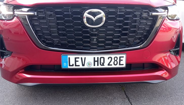 Mazda CX-60 PHEV: prova su strada, motori e prezzi - Foto 4 di 14