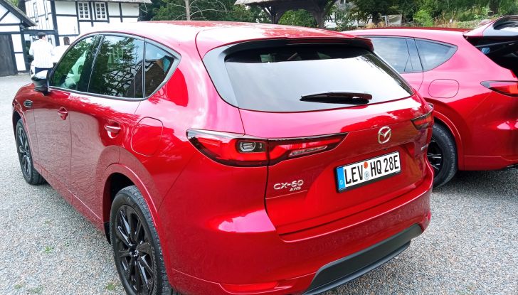 Mazda CX-60 PHEV: prova su strada, motori e prezzi - Foto 2 di 14