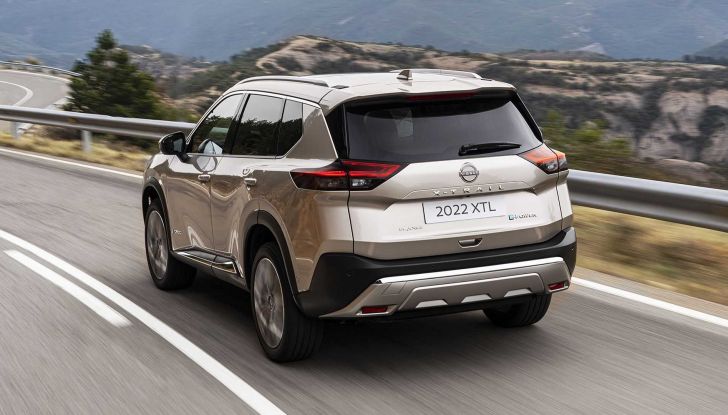 Nissan X-Trail 2023: SUV pratico, spazioso e a prezzi accessibili - Foto 12 di 18
