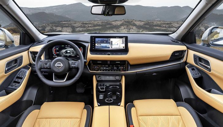 Nissan X-Trail 2023: SUV pratico, spazioso e a prezzi accessibili - Foto 15 di 18
