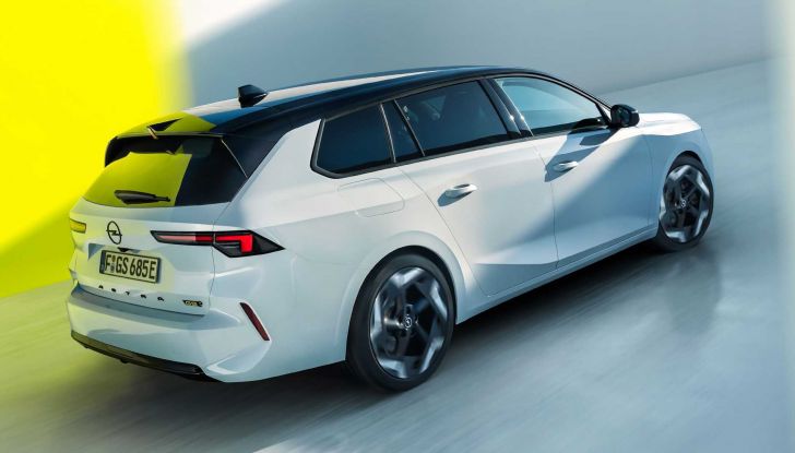 Nuova Opel Astra GSe, ibrida plug-in da 225 cavalli! - Foto 5 di 10