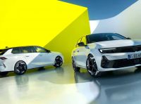 Opel apre gli ordini di Astra e Grandland GSe: ecco il listino prezzi
