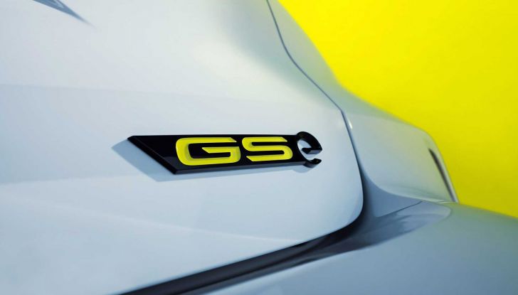 Nuova Opel Astra GSe, ibrida plug-in da 225 cavalli! - Foto 8 di 10