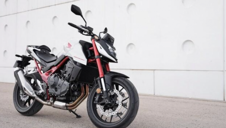 Nuova Honda CB750 Hornet, caratteristiche tecniche e versioni - Foto 10 di 27