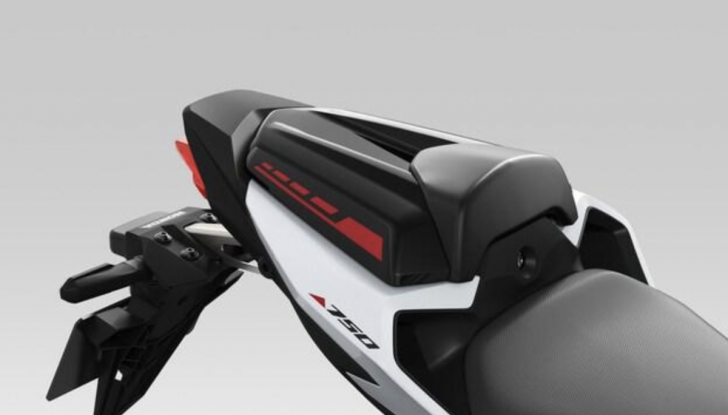 Nuova Honda CB750 Hornet, caratteristiche tecniche e versioni - Foto 24 di 27