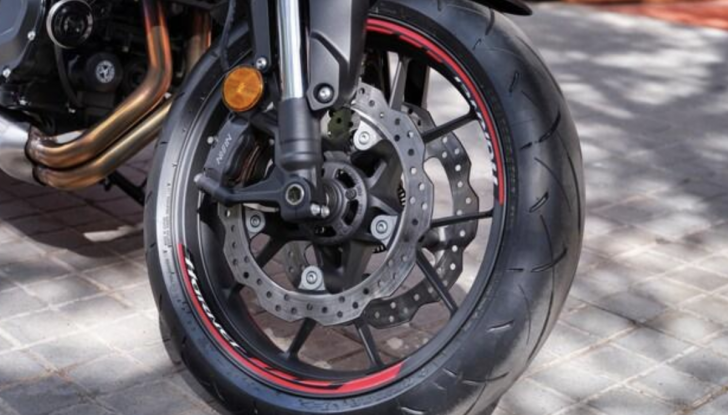 Nuova Honda CB750 Hornet, caratteristiche tecniche e versioni - Foto 8 di 27