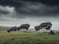 Le Land Rover Defender di James Bond protagoniste di un’asta da record