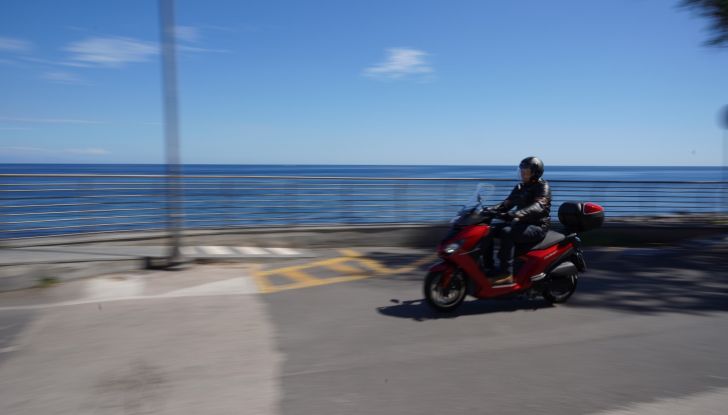 Test Ride Peugeot Pulsion 125 euro 5: il leone di Peugeot Motorcycles torna a ruggire - Foto 25 di 38
