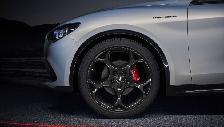 Alfa Romeo Giulia e Stelvio 2023: svelato il listino prezzi del restyling - Foto 17 di 21
