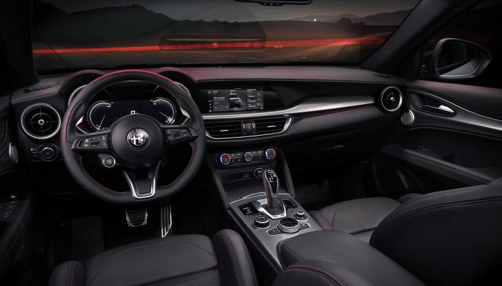 Alfa Romeo Giulia e Stelvio 2023: svelato il listino prezzi del restyling - Foto 19 di 21