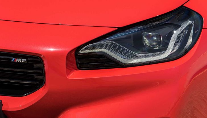 BMW M2 2023: la seconda generazione da 460 CV è tutta nuova! - Foto 15 di 19