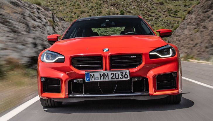 BMW M2 2023: la seconda generazione da 460 CV è tutta nuova! - Foto 5 di 19