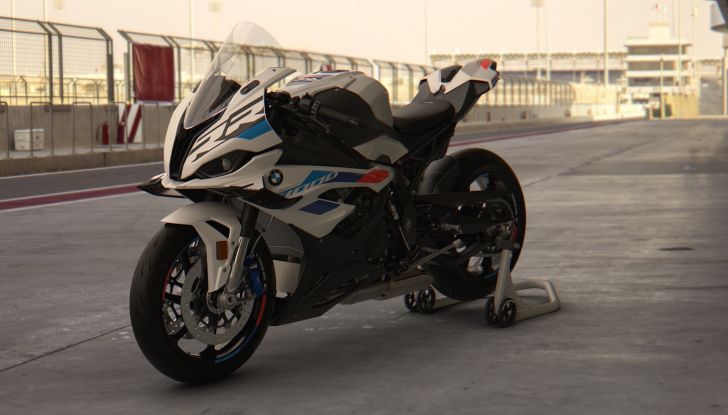 BMW S 1000 RR: tutti gli aggiornamenti del MY2023 - Foto 4 di 9