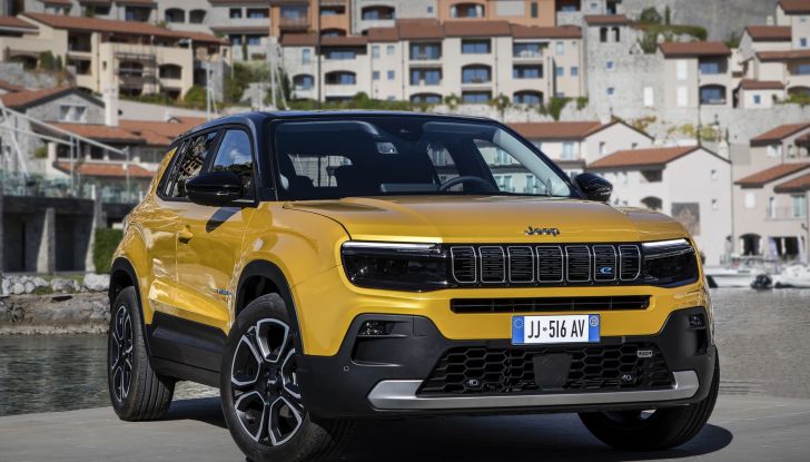 Jeep Avenger: disponibile in Italia con il motore 1.2 Turbo da 100 cavalli - Foto 6 di 15