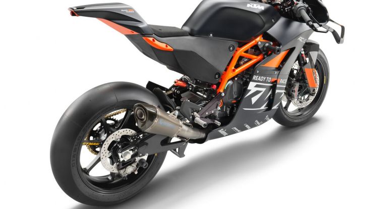 KTM RC 8C 2023: 135 CV per 142 kg di peso per la Superbike austriaca - Foto 8 di 9
