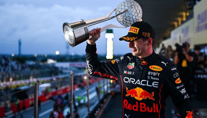 Max Verstappen vince a Suzuka ed è Campione del Mondo di F1 2022! - Foto 1 di 10