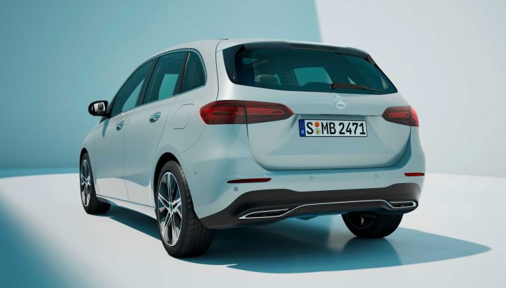 Mercedes Classe B 2023: più ibrida e sportiva con il restyling di metà carriera - Foto 5 di 9