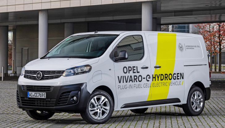 Opel Vivaro-e Hydrogen: il furgone Fuel Cell arriva a 400 km di autonomia - Foto 14 di 22