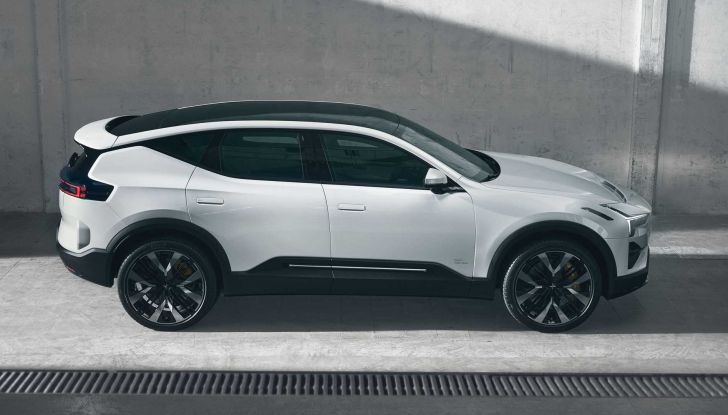 Polestar 3: il SUV elettrico svedese promette fino a 610 km di autonomia - Foto 7 di 14