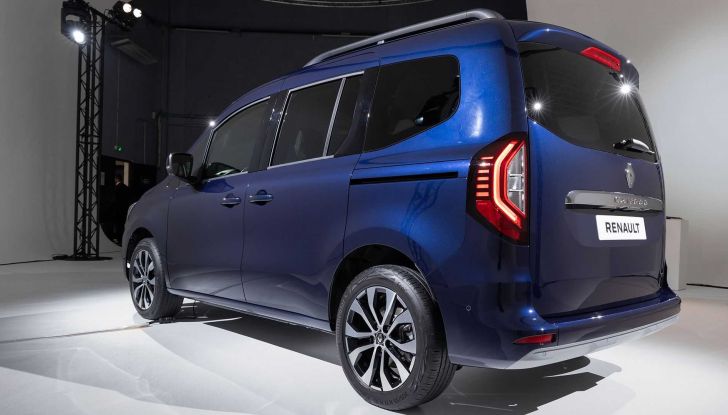 Renault Kangoo: al debutto la nuova versione a batterie E-Tech Electric - Foto 7 di 13