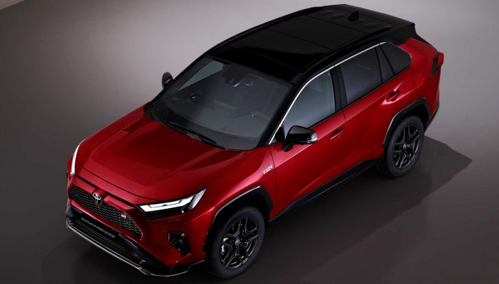 Toyota RAV4: a fine anno arriva l’allestimento GR Sport - Foto 7 di 11