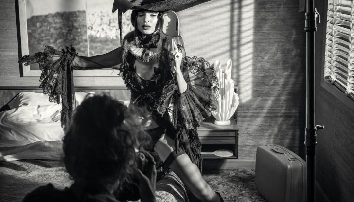 Calendario Pirelli 2023: 28 scatti e 14 modelle - Foto 11 di 39